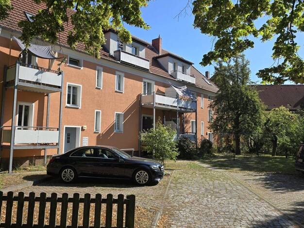 Mehrfamilienhaus zum Kauf provisionsfrei 920.000 € 22 Zimmer 564 m² 1.022 m² Grundstück Uenglinger Straße 49 Stendal Stendal 39576