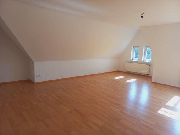 Wohnung zur Miete 654 € 3 Zimmer 88 m² 2. Geschoss frei ab sofort Nordhausen Nordhausen 99734