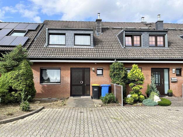 Reihenmittelhaus zum Kauf - Erstbezug provisionsfrei 335.000 € 5 Zimmer 94,4 m² 268 m² Grundstück Brüggen Kerpen - Brüggen 50169