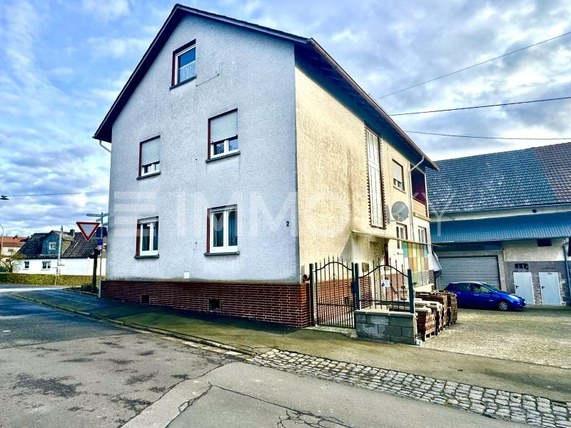 Einfamilienhaus zum Kauf 335.000 € 6 Zimmer 250 m²<br/>Wohnfläche 1.170 m²<br/>Grundstück Lehnheim Grünberg (Hessen) 35305