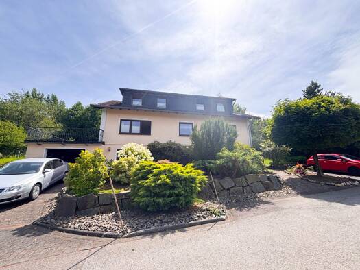 Mehrfamilienhaus zum Kauf 310.000 € 7 Zimmer 111 m² 1.300 m² Grundstück Windfus Reichshof 51580