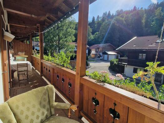 Wohnung zur Miete 1.950 € 2,5 Zimmer 98 m² Geschoss 1/2 frei ab 01.01.2027 Bad Wiessee Bad Wiessee 83707