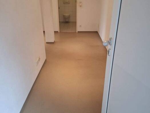 Wohnung zur Miete 700 € 2 Zimmer 64 m² Uttenreuth 91080