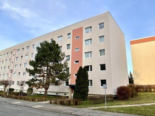 Wohnung zum Kauf 71.000 € 4 Zimmer 82 m² 1. Geschoss Lusan Gera 07549