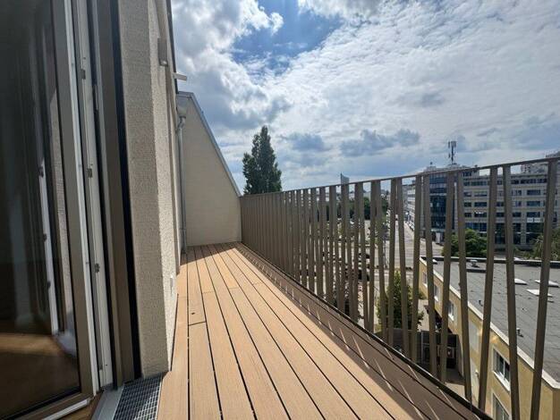 Wohnung zur Miete 983 € 2 Zimmer 63,9 m² 5. Geschoss Johann-Eck-Straße Neustadt-Neuschönefeld Ost 04315