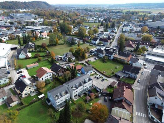 Reihenmittelhaus zum Kauf 439.000 € 4 Zimmer 103 m² 44 m² Grundstück Vöcklabruck 4840