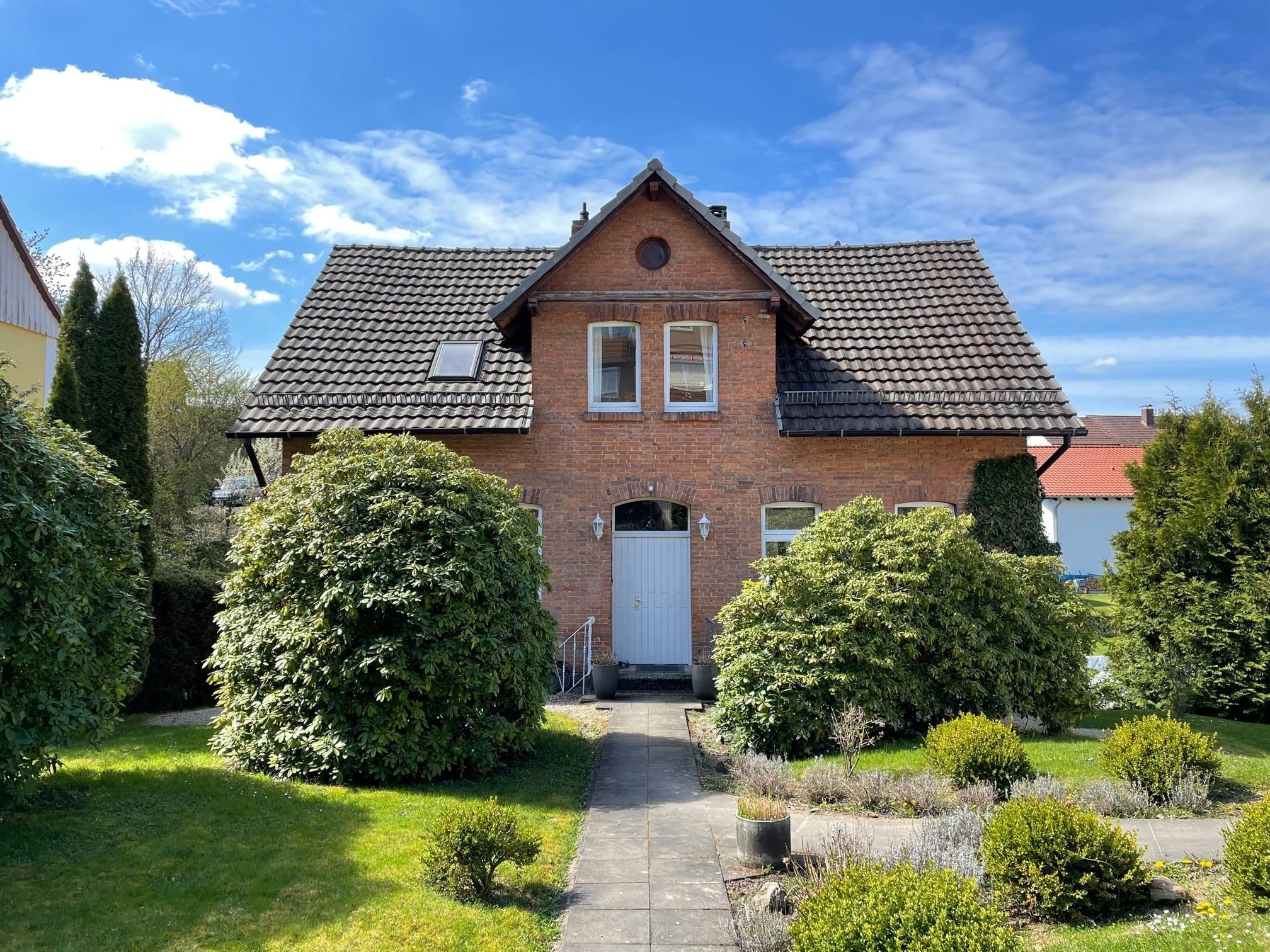 Einfamilienhaus zum Kauf 495.000 € 4 Zimmer 162 m²<br/>Wohnfläche 916 m²<br/>Grundstück Hann. Münden Hann. Münden 34346