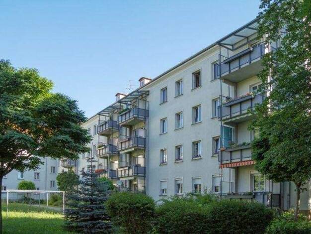 Wohnung zur Miete 467 € 2 Zimmer 40,6 m² 2. Geschoss frei ab 20.01.2026 Hohe Str. 59 Plauen Dresden 01187
