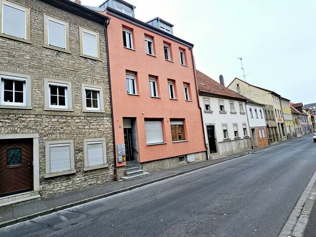 Mehrfamilienhaus zum Kauf 12 Zimmer 330 m² 170 m² Grundstück Kitzingen 97318