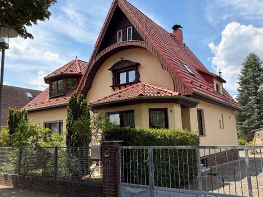 Villa zum Kauf 699.000 € 8 Zimmer 250 m² 989 m² Grundstück Storkow Storkow (Mark) 15859
