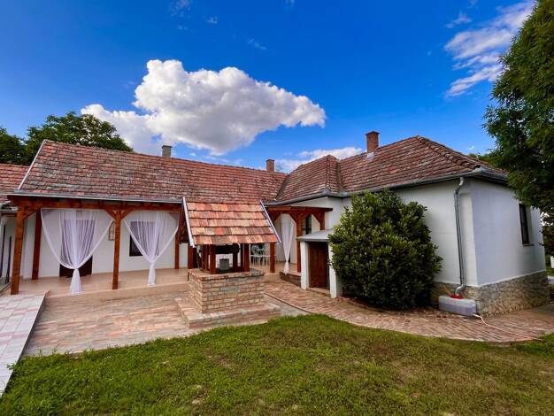 Bauernhaus zum Kauf 217.000 € 1 Zimmer frei ab sofort Kisbárapáti 7282