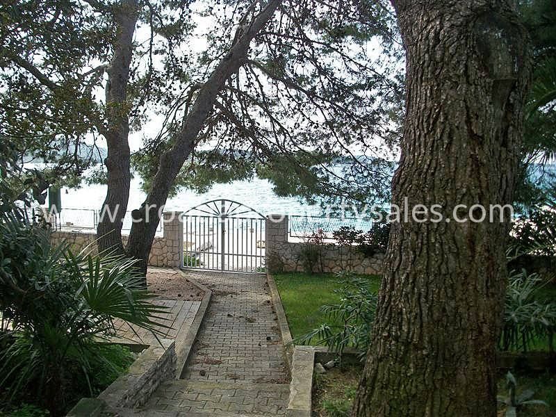 Haus zum Kauf 1.500.000 € 7 Zimmer 400 m²<br/>Wohnfläche Sibenik