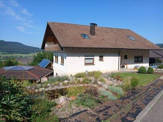 Einfamilienhaus zum Kauf 475.000 € 10 Zimmer 341 m² 897 m² Grundstück Dürbheim 78589