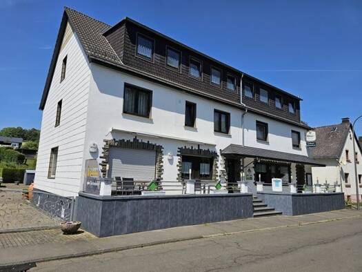 Hotel zum Kauf 499.000 € 400 m² Gastrofläche 1.500 m² Grundstück Lissendorf 54587