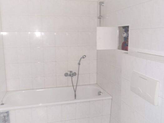 Wohnung zum Kauf provisionsfrei 284.000 € 4 Zimmer 115 m² 2. Geschoss frei ab sofort Karl Reimann Ring Roter Berg Erfurt 99091