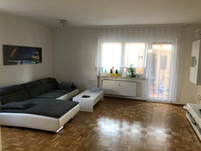 Terrassenwohnung zur Miete 1.390 € 4 Zimmer 127 m²<br/>Wohnfläche EG<br/>Geschoss 01.05.2025<br/>Verfügbarkeit Falkenweg 9 Höchberg 97204