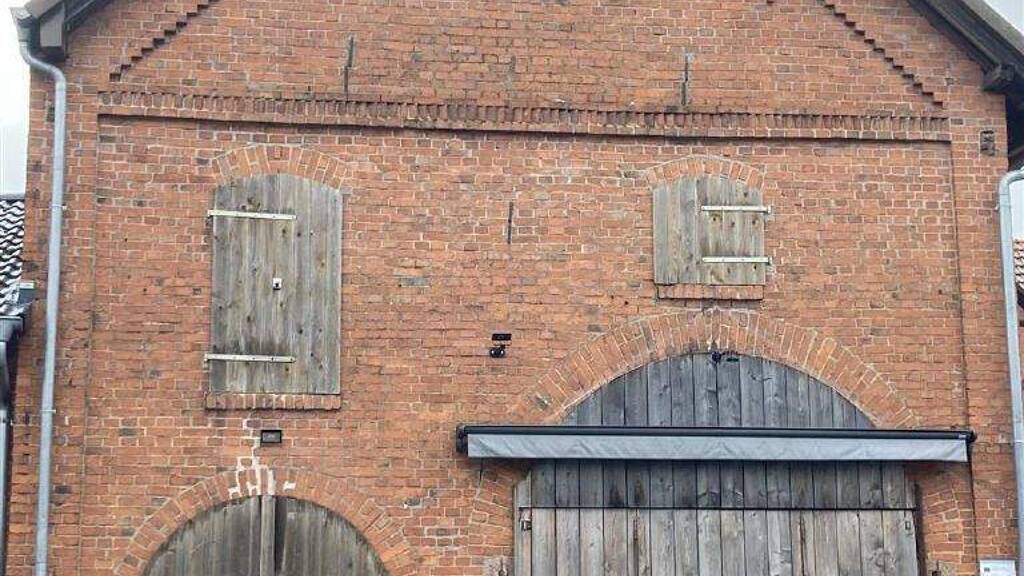 Restaurant zum Kauf 145.000 € 70 m² Gastrofläche 116 m² Grundstück Am Brückentor 28 Steinau Steinau an der Straße 36396