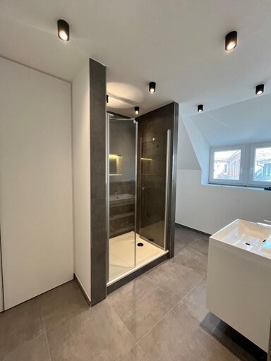 Wohnung zur Miete 1.430 € 4 Zimmer 112 m² 3. Geschoss Biebrich - Mitte Wiesbaden 65203