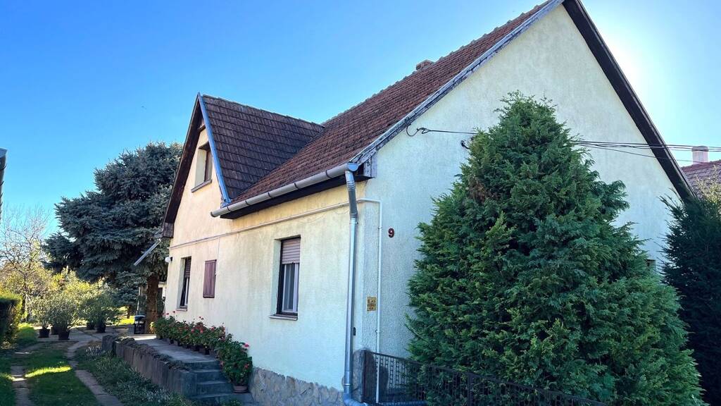 Einfamilienhaus zum Kauf 155.900 € 4 Zimmer 95 m² 896 m² Grundstück Ságvár