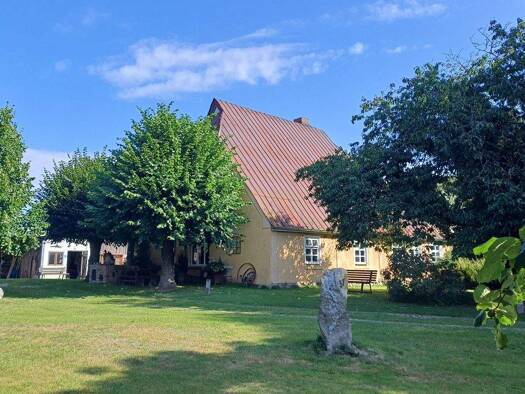 Bauernhaus zum Kauf 244.000 € 4 Zimmer 170 m² 7.968 m² Grundstück Qualitz Baumgarten 18246
