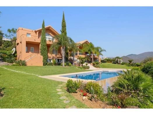 Villa zum Kauf 2.800.000 € 5 Zimmer 489 m² 7.793 m² Grundstück Ojén 29612