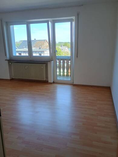 Wohnung zur Miete 516 € 3 Zimmer 86 m² Geschoss 1/2 frei ab sofort Carlsgrün Bad Steben 95138