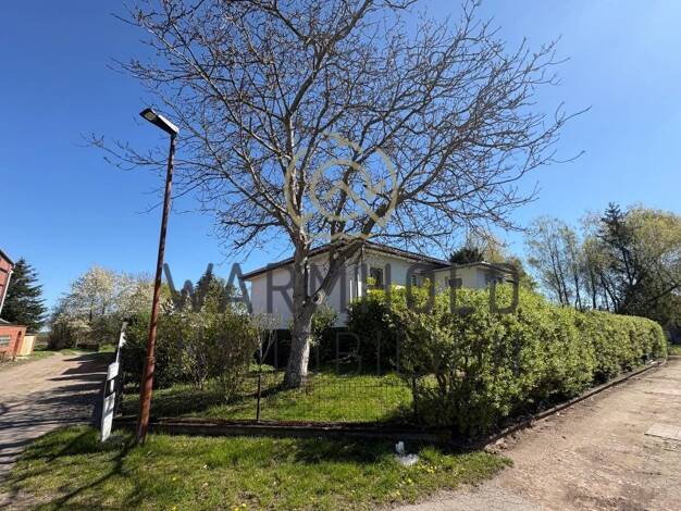 Einfamilienhaus zum Kauf 130.000 € 95 m² 567 m² Grundstück frei ab sofort Dömitz Dömitz 19303