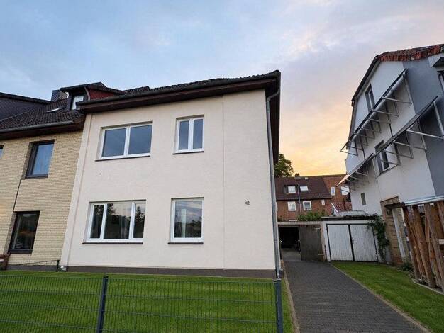 Wohnung zur Miete 850 € 4 Zimmer 95 m² Goseburgstraße 42 Goseburg-Zeltberg Lüneburg 21339