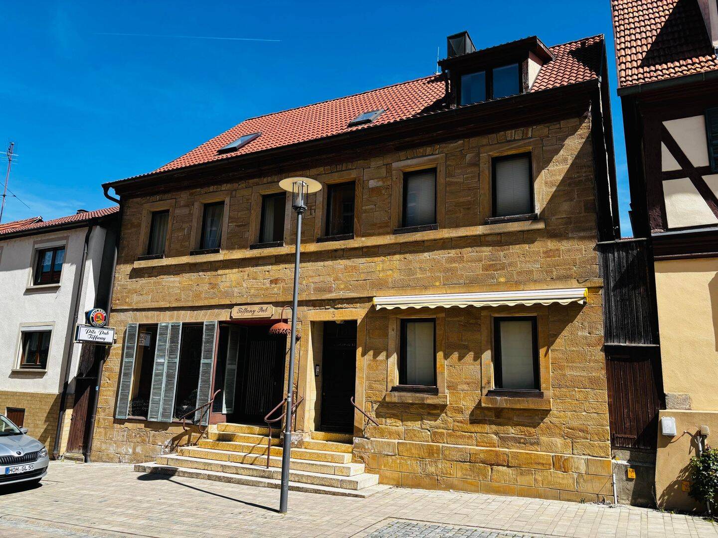 Mehrfamilienhaus zum Kauf, Hofheim