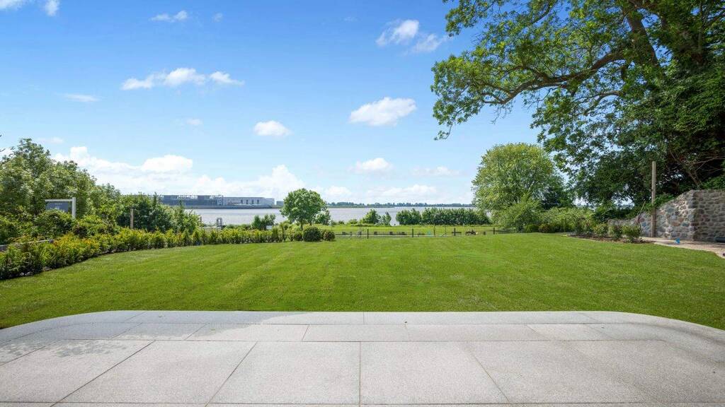 Wohnung zum Kauf - Erstbezug 5 Zimmer 291,2 m² EG Blankenese Hamburg 22587