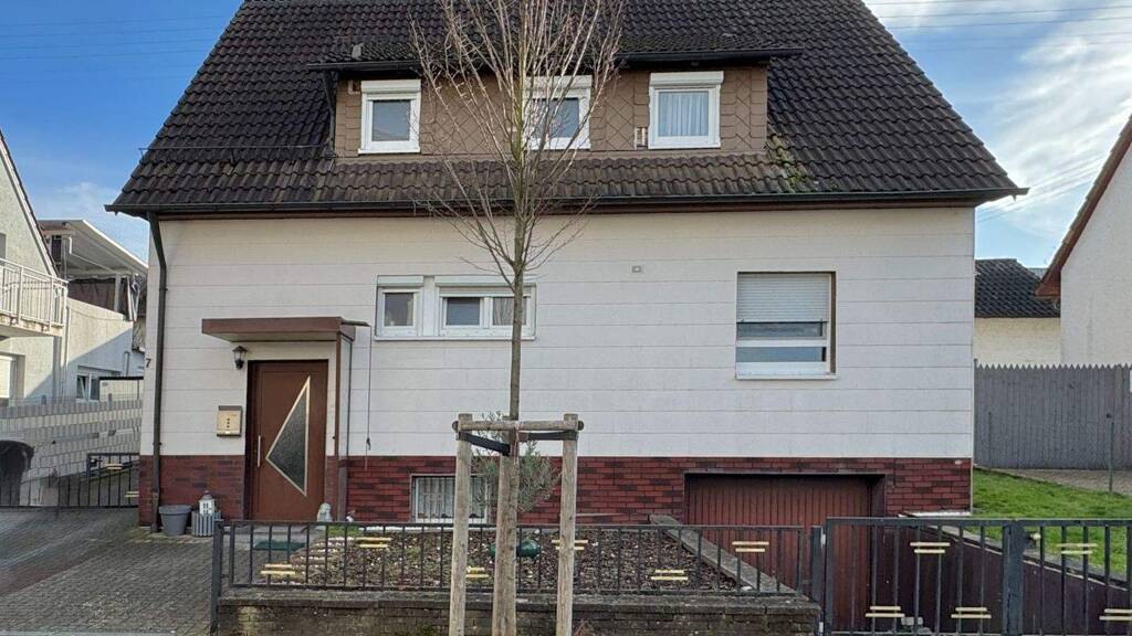Haus zum Kauf 395.000 € 5 Zimmer 130 m² 464 m² Grundstück Oberderdingen 75038