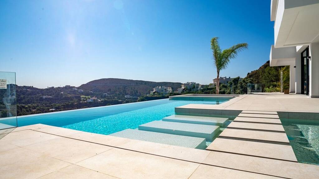 Villa zum Kauf provisionsfrei 2.750.000 € 6 Zimmer 786 m² 2.895 m² Grundstück Benahavis 29679