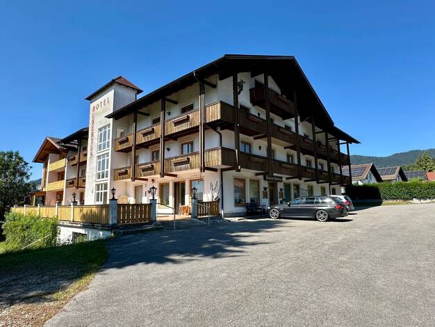 Hotel zum Kauf provisionsfrei 970.000 € 40 Zimmer 2.834 m² Grundstück Arnbruck Arnbruck 93471