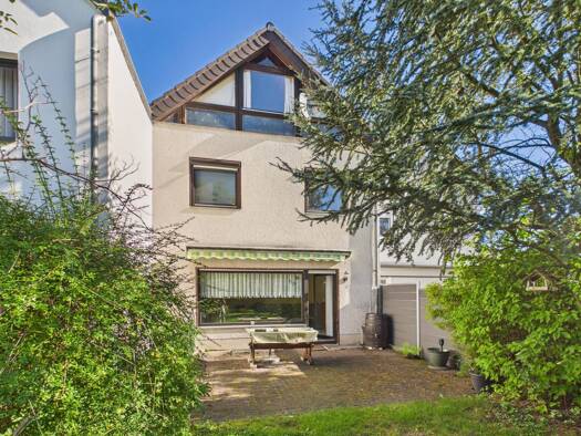 Reihenmittelhaus zum Kauf 249.000 € 4 Zimmer 139 m² 1.075 m² Grundstück frei ab sofort Alzenbach Eitorf 53783