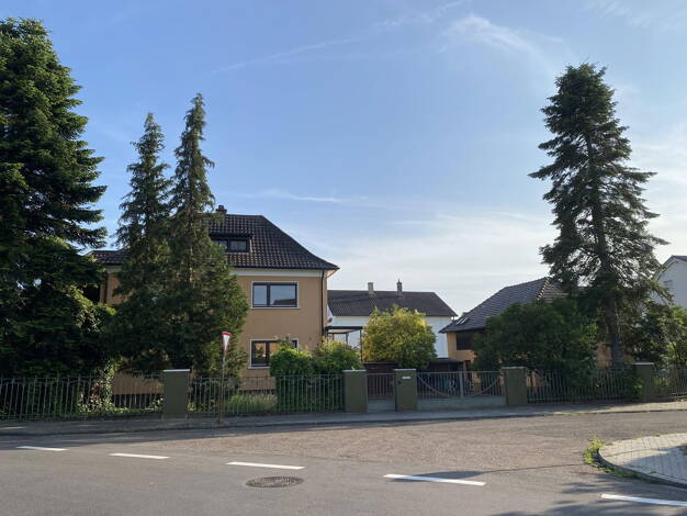 Einfamilienhaus zum Kauf provisionsfrei 444.000 € 5,5 Zimmer 161 m² 611 m² Grundstück Büchenauer Str. 2 Neuthard Karlsdorf-Neuthard 76689