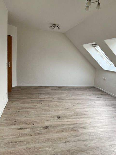 Immobilie in Löhne - Renoviertes 1 Zimmer-Appartement mit Tiefgaragenstellplatz in Löhne-Gohfeld/ Ortsgrenze Bad Oeynhausen - Bild 2