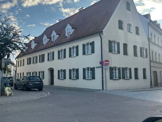 Wohnung zur Miete 1.700 € 3 Zimmer 90 m² Geschoss 1/3 frei ab 01.10.2026 Oberer Graben 6 Ingolstadt Ingolstadt 85049