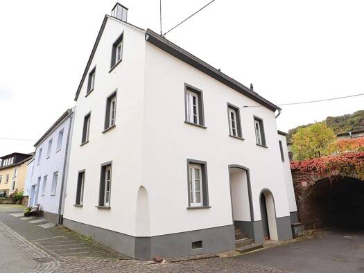 Einfamilienhaus zum Kauf 265.000 € 9 Zimmer 158 m² 110 m² Grundstück Bruttig Bruttig-Fankel 56814