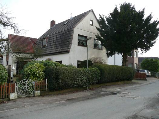 Mehrfamilienhaus zum Kauf als Kapitalanlage geeignet 298.000 € 7 Zimmer 229 m² 968 m² Grundstück Rekum Bremen 28777