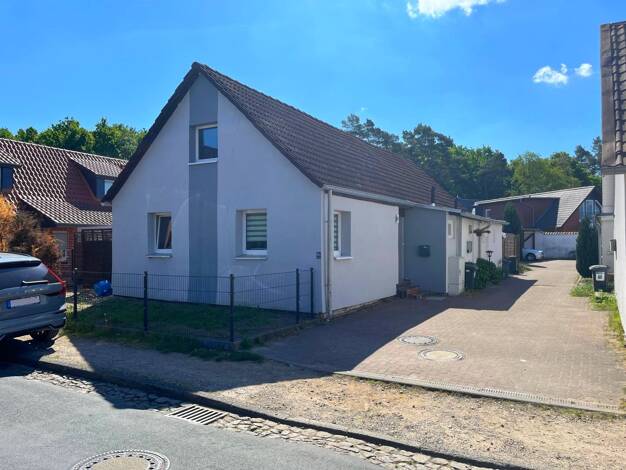 Mehrfamilienhaus zum Kauf als Kapitalanlage geeignet 695.000 € 22 Zimmer 417 m² 1.283 m² Grundstück Ratzeburg 23909