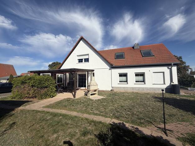 Einfamilienhaus zum Kauf 358.000 € 3 Zimmer 165 m² 1.704 m² Grundstück Bebitz Könnern 06420
