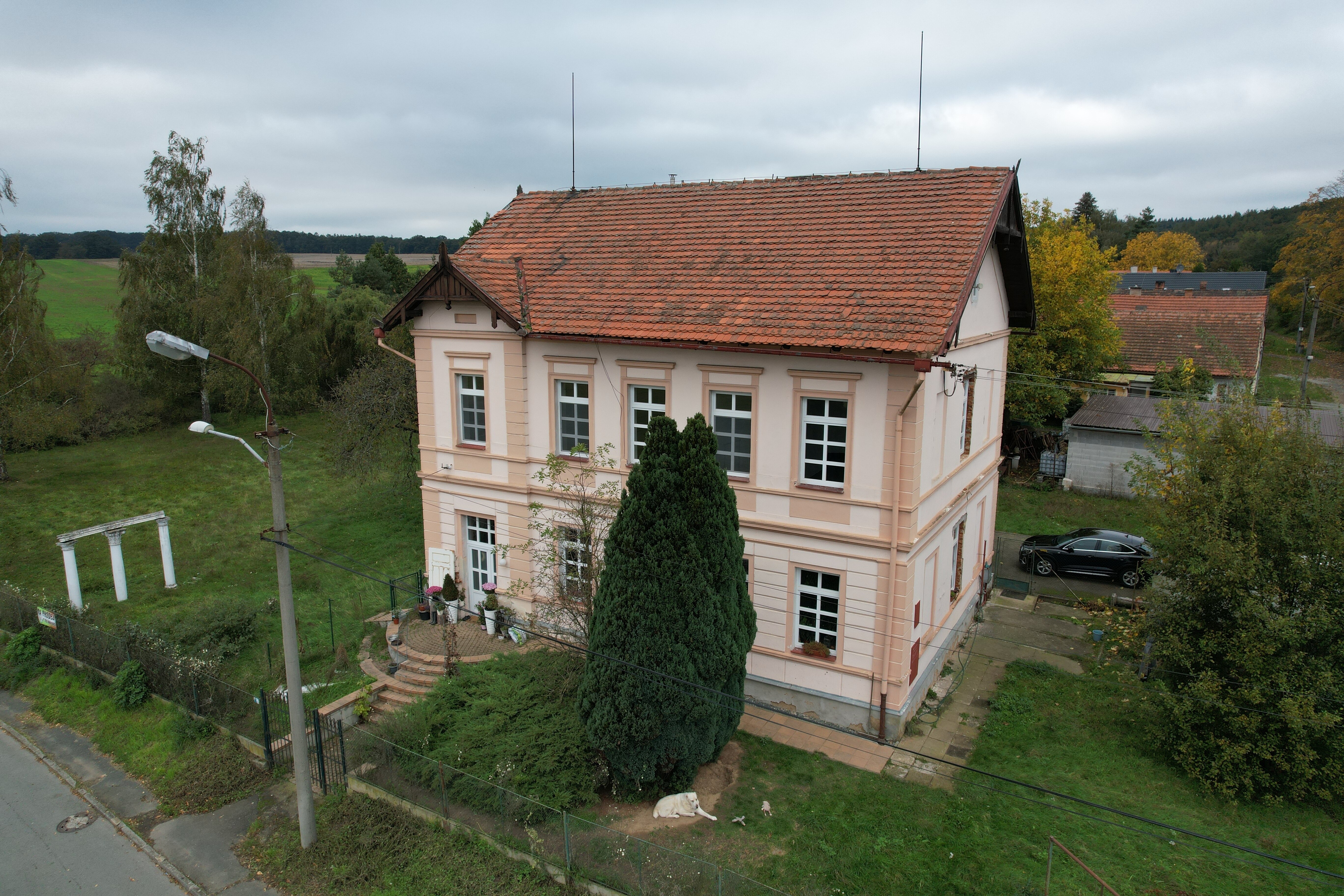 Mehrfamilienhaus zum Kauf provisionsfrei 367.000 € 9 Zimmer 278 m²<br/>Wohnfläche 3.000 m²<br/>Grundstück Horsovský Týn 34601