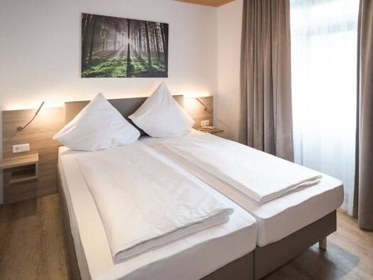 Studio zur Miete auf Zeit 1.400 € 1 Zimmer 20 m² Bühlenstraße Holzgerlingen 71088