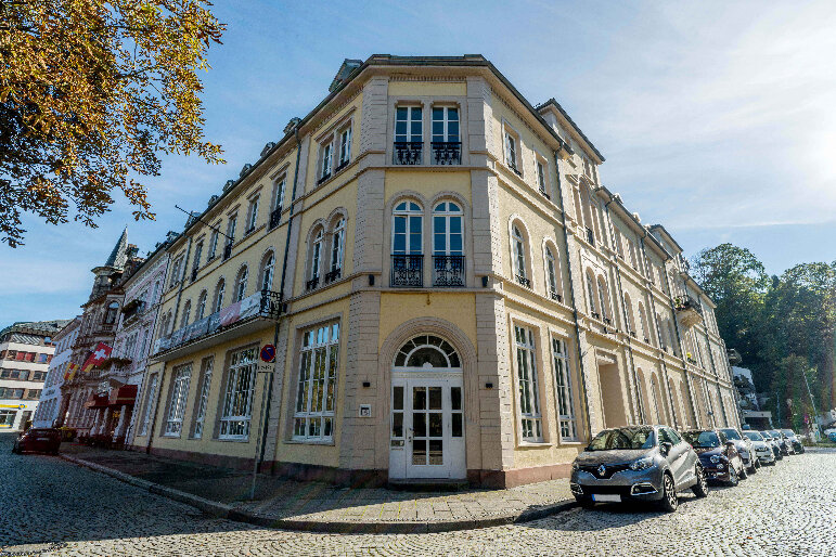 Bürofläche zur Miete provisionsfrei 369 € 8 m²<br/>Bürofläche Lange Str. Baden-Baden - Kernstadt Baden-Baden 76530