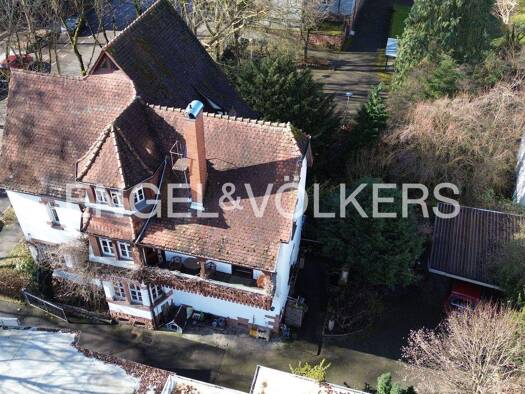 Einfamilienhaus zum Kauf 595.000 € 9,5 Zimmer 317 m² 418 m² Grundstück Lahr 77933