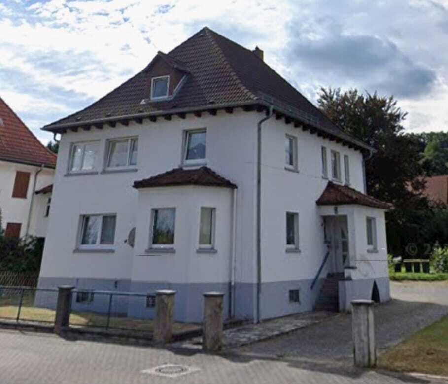 Wohnung zum Kauf provisionsfrei 128.000 € 3 Zimmer 90 m²<br/>Wohnfläche 1.<br/>Geschoss Eisenacherstr. 34 Heimboldshausen Heimboldshausen 36269