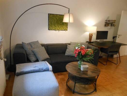 Studio zur Miete 651 € 2 Zimmer 42 m² Geschoss 1/3 frei ab 30.10.2026 Kaufbeuren Kaufbeuren 87600