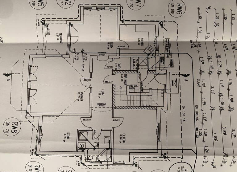 Mehrfamilienhaus zum Kauf provisionsfrei 490.000 € 8 Zimmer 220 m² 563 m² Grundstück Altenburg 04600