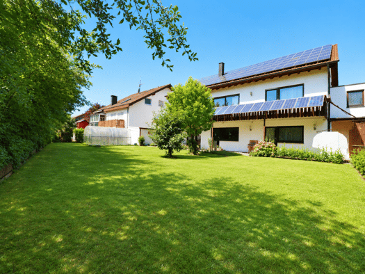 Mehrfamilienhaus zum Kauf 980.000 € 9 Zimmer 268,3 m² 729 m² Grundstück frei ab sofort Zizishausen Nürtingen 72622