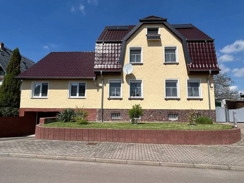 Haus zum Kauf 390.000 € 8 Zimmer 163 m² 3.242 m² Grundstück Delitz am Berge Bad Lauchstädt 06246